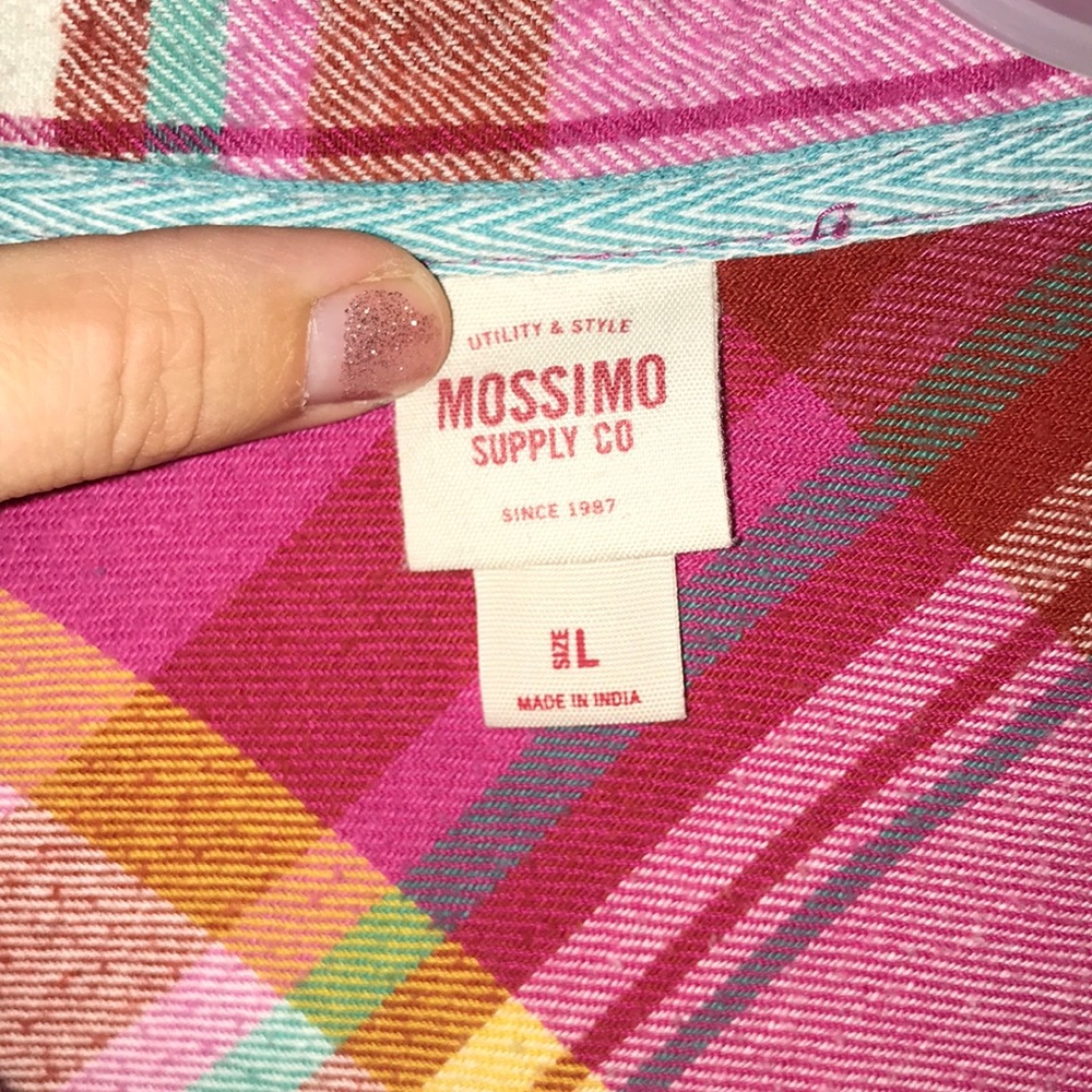 Flannel. - Picture 2 of 4